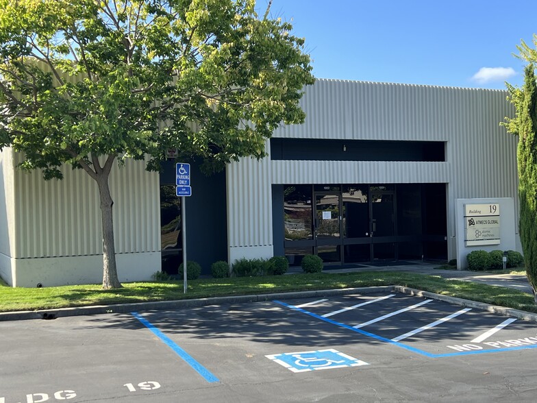 3350 Scott Blvd, Santa Clara, CA for rent - Building Photo - Image 1 of 1