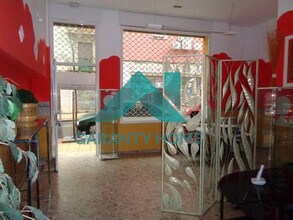 Retail in Cáceres, Cáceres to rent Interior Photo- Image 2 of 6