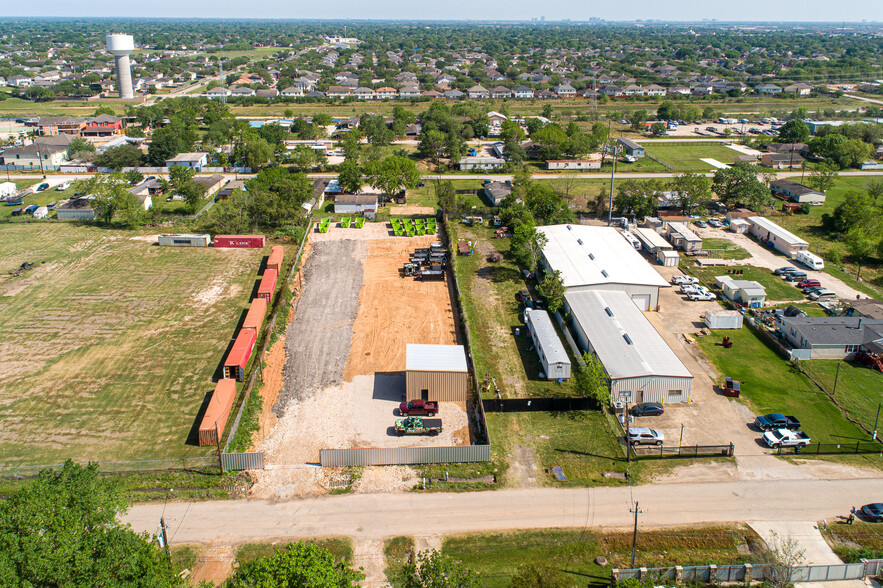 15616 Ennis, Sugar Land, TX for rent - Aerial - Image 2 of 43