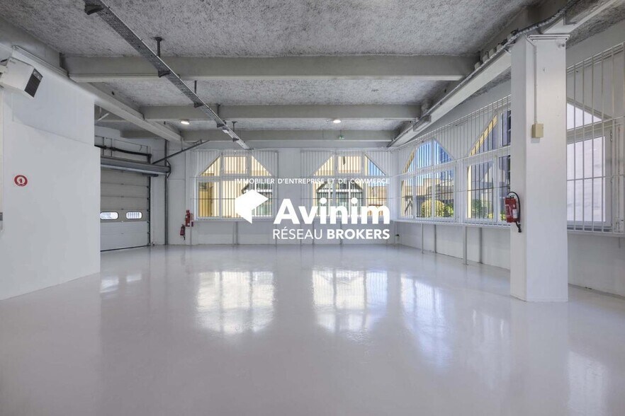 Industrial in Aubervilliers to rent - Interior Photo - Image 2 of 4