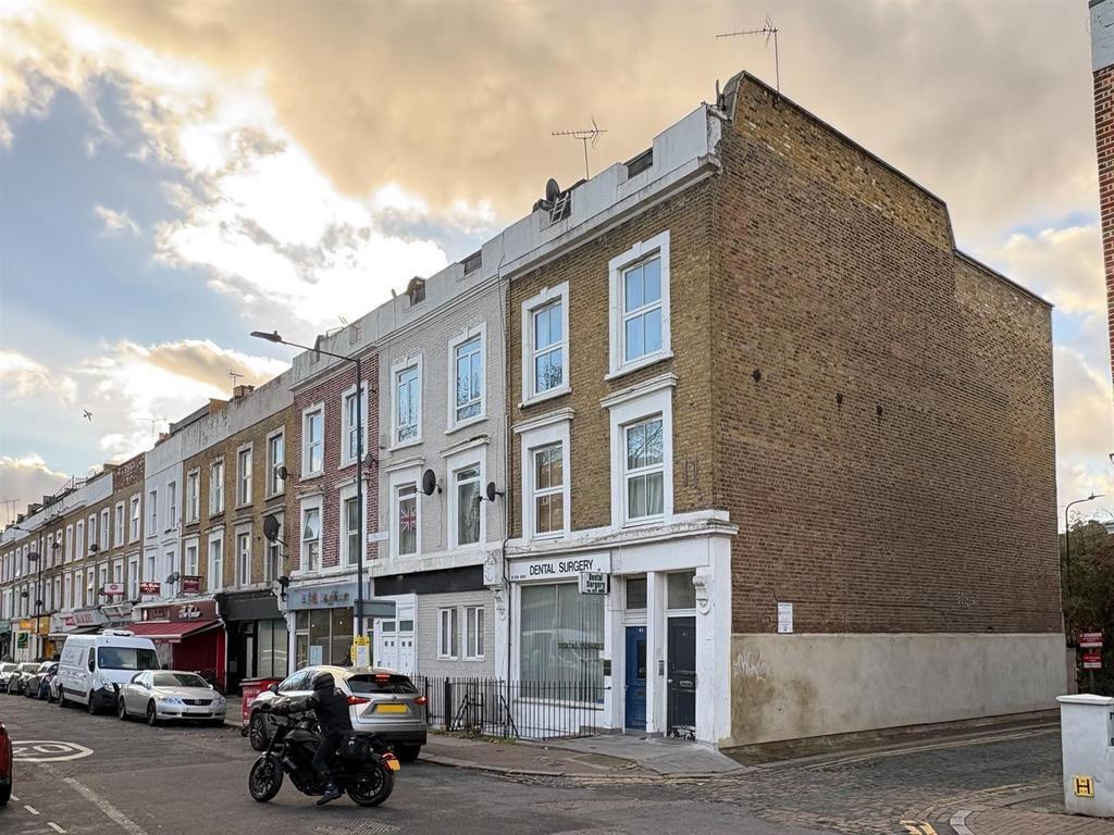 35 Malvern Rd, London to rent Building Photo- Image 1 of 6
