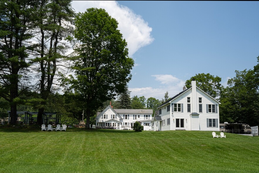 2709 W Woodstock Rd, Woodstock, VT for sale - Building Photo - Image 1 of 1