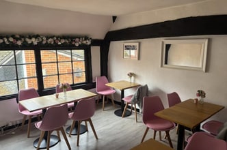 2 Curfew Yard, Windsor to rent Interior Photo- Image 2 of 3