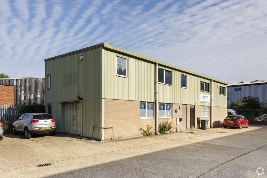 Morley Rd, Tonbridge for sale - Primary Photo - Image 1 of 1