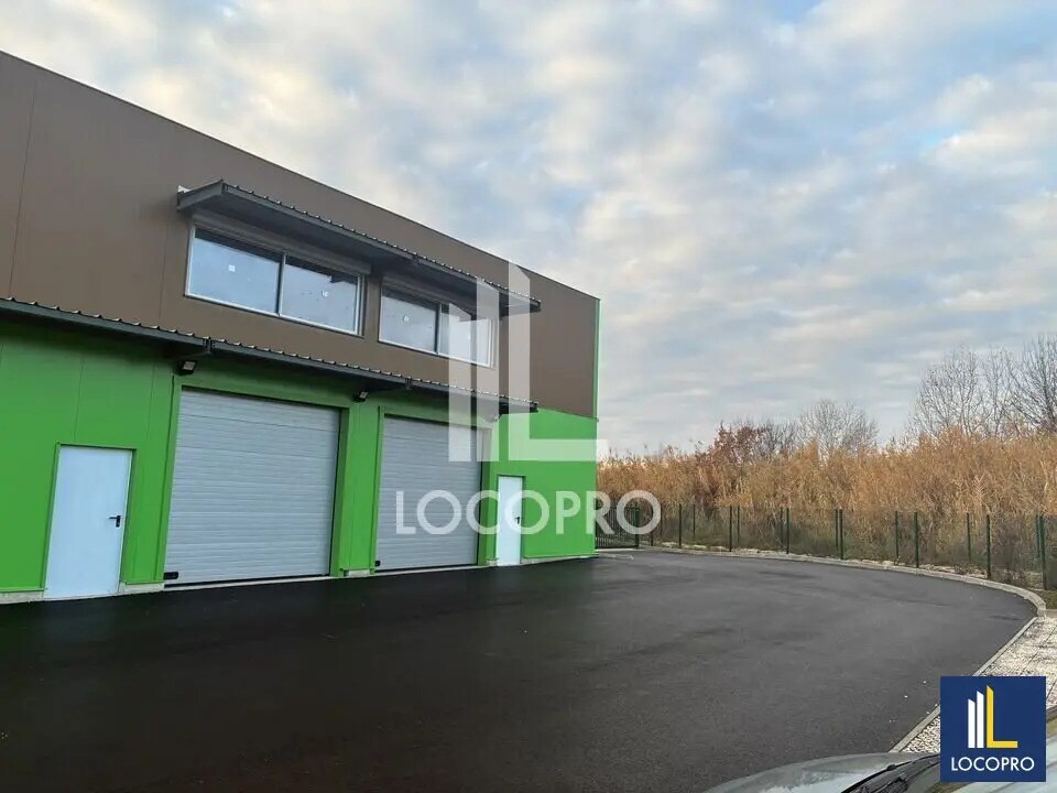 Light Industrial in Les Arcs for sale Building Photo- Image 1 of 14