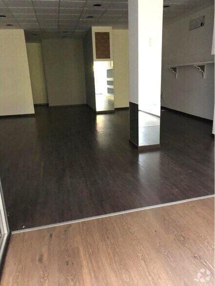 Retail in Cuenca, Cuenca to rent - Interior Photo - Image 1 of 1