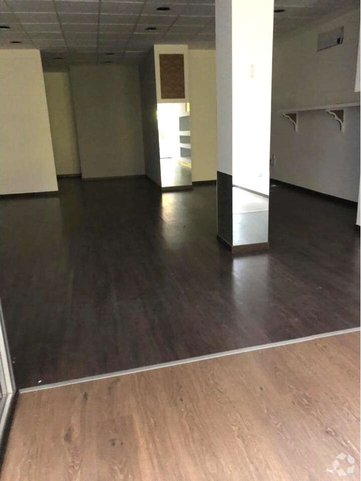 Retail in Cuenca, Cuenca to rent Interior Photo- Image 1 of 2