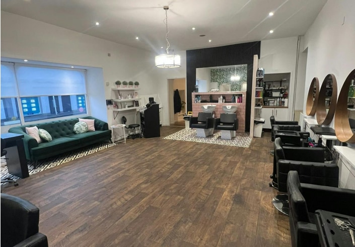 228-230 Bank St, Coatbridge to rent Interior Photo- Image 1 of 2