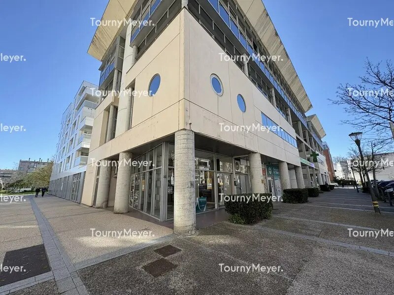 21 Allée Du Roussillon, Colomiers to rent Building Photo- Image 1 of 6