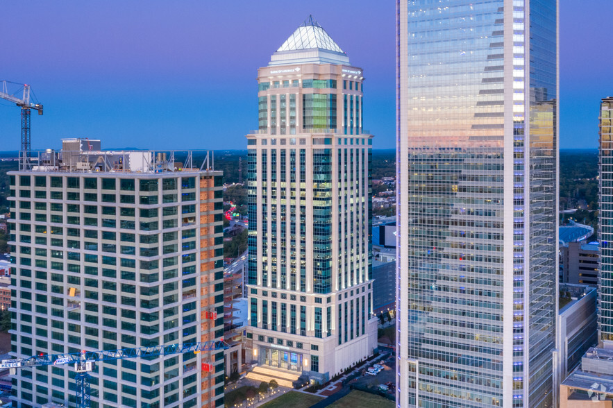 620 S Tryon St, Charlotte, NC for sale - Building Photo - Image 1 of 1