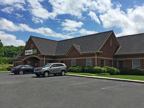 9546 S Northshore Dr, Knoxville, TN for sale Building Photo- Image 1 of 1