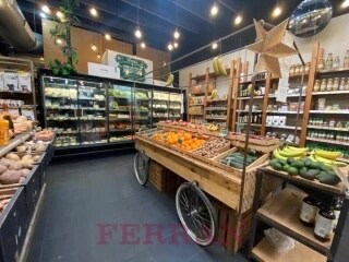 Retail in Barcelona, Barcelona for sale - Interior Photo - Image 3 of 4