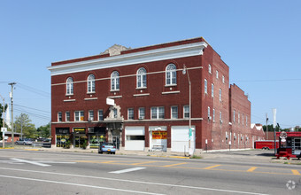 102-108 E Main St, Newark, OH for sale Primary Photo- Image 1 of 1