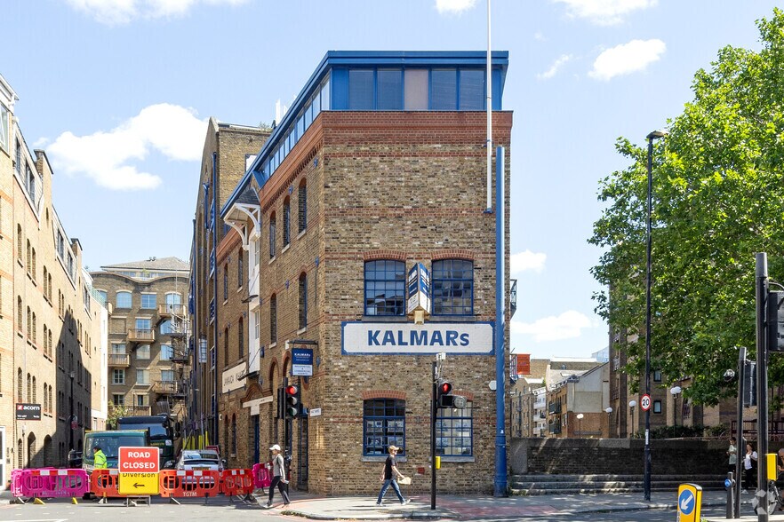 2 Shad Thames, London for sale - Primary Photo - Image 1 of 1