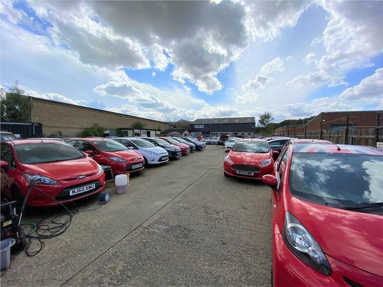 Drakes Ln, Boreham to rent - Building Photo - Image 2 of 3