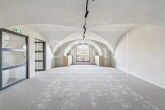 Office in Lyon to rent Interior Photo- Image 2 of 3