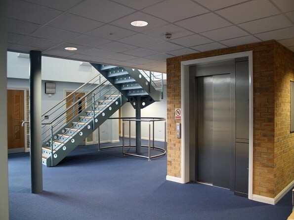 Mountain Ash, Abercynon to rent Interior Photo- Image 1 of 8