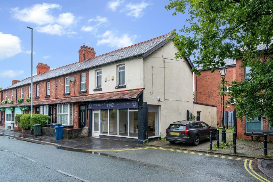 32 Derby St W, Ormskirk for sale Primary Photo- Image 1 of 1