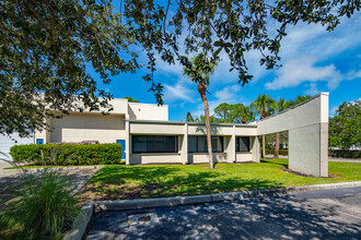 2884 Horseshoe Dr S, Naples, FL for sale Building Photo- Image 2 of 7