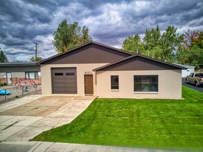 2430 Dixon Ave, Missoula, MT for rent Building Photo- Image 1 of 15