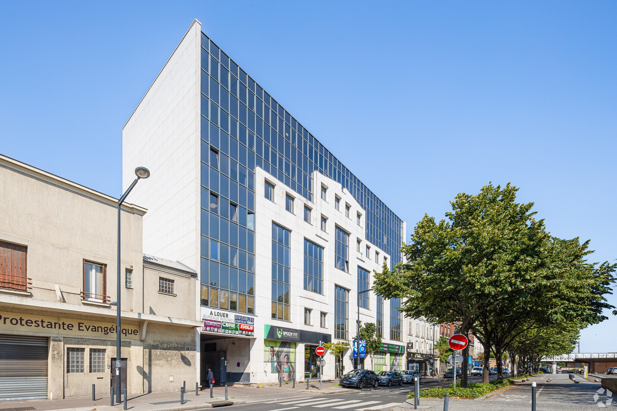 221 Avenue Du Président Wilson, Saint-Denis to rent Primary Photo- Image 1 of 4