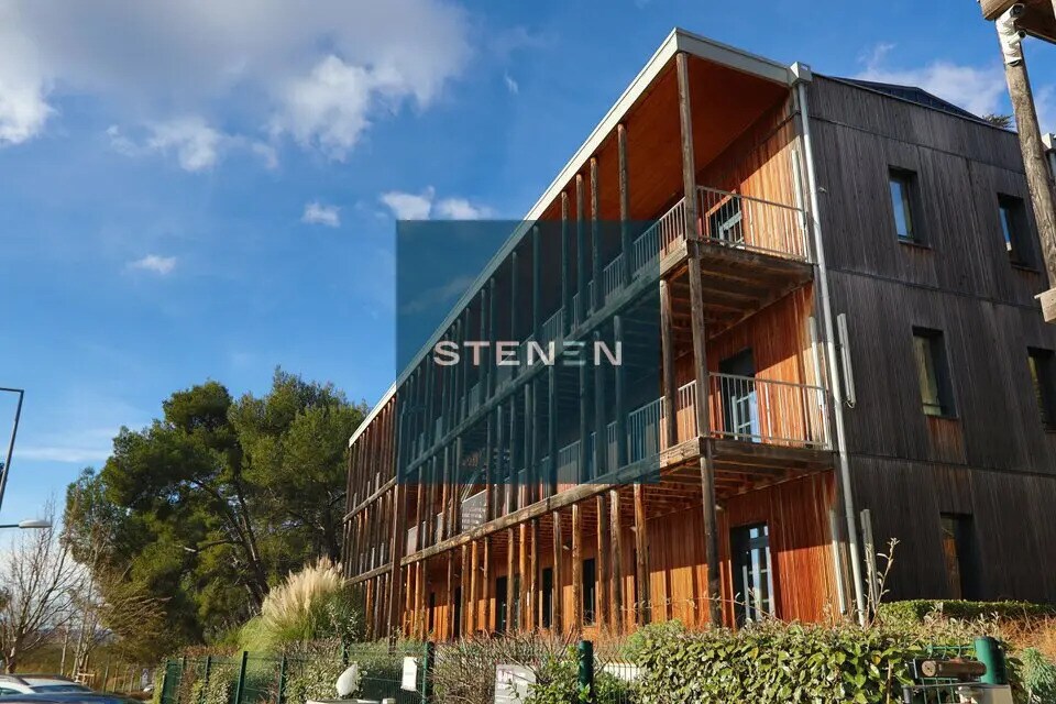 Location Bureaux 181 m² - Photo 1
