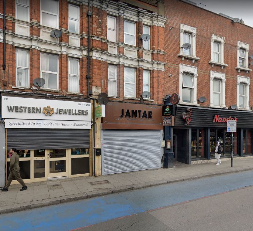 228 Upper Tooting Rd, London for sale Primary Photo- Image 1 of 1