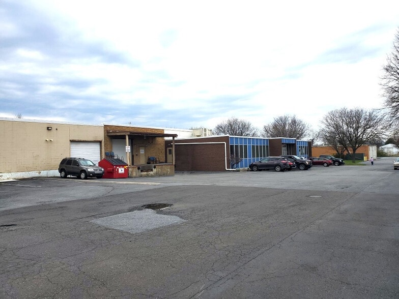 2285 Avenue A, Bethlehem, PA to rent - Building Photo - Image 2 of 5