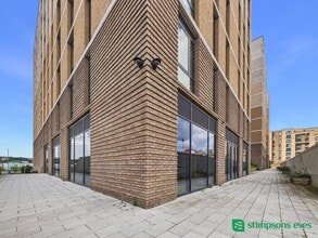 Kimpton Rd, Luton to rent Building Photo- Image 2 of 10