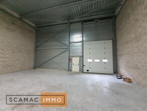 Industrial in Lisses to rent Interior Photo- Image 2 of 4