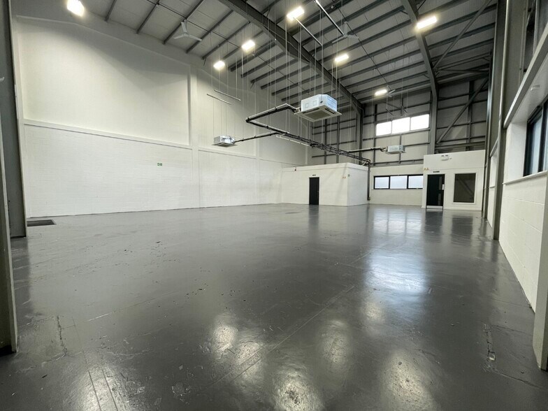 A4 Waterbrook Park Waterbrook Av, Ashford to rent - Building Photo - Image 2 of 8