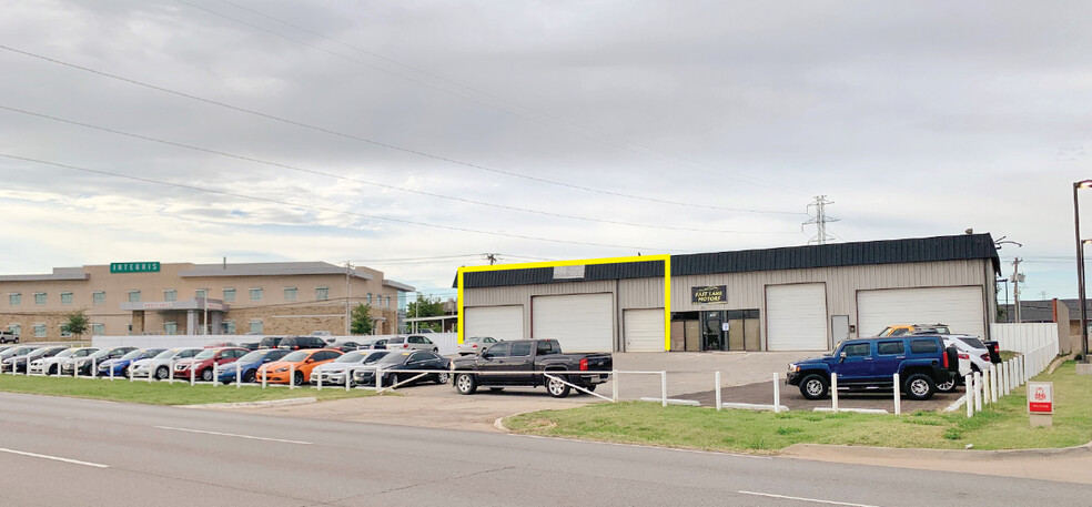 8020 NW Expressway St, Oklahoma City, OK for sale - Building Photo - Image 1 of 1