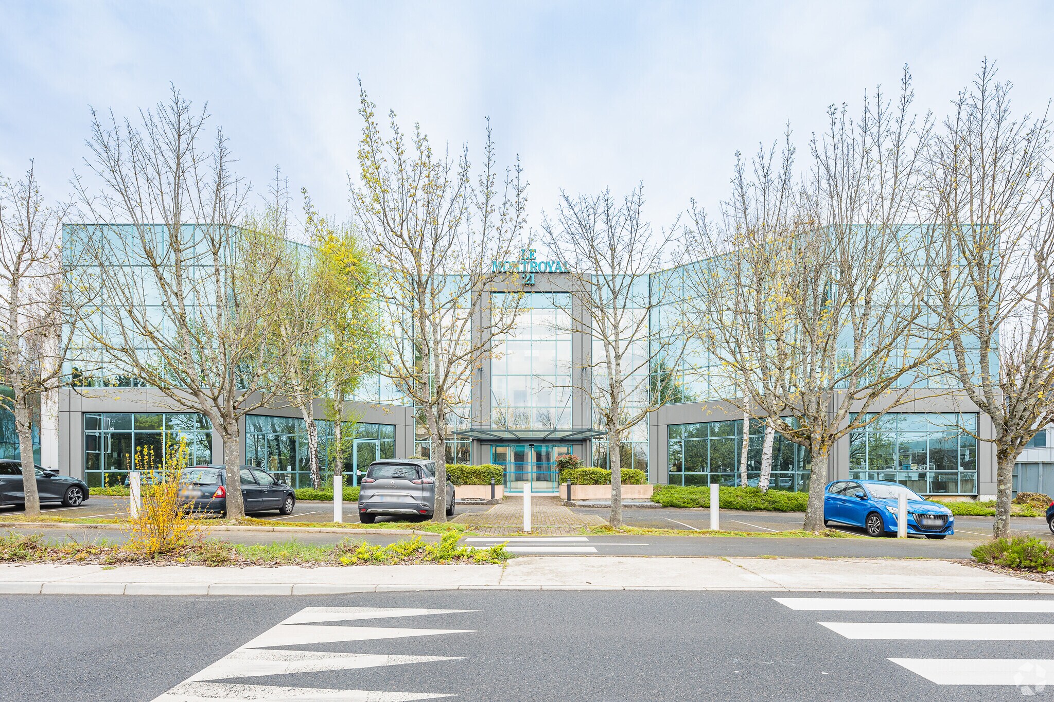 21 Avenue Du Québec, Villebon-sur-Yvette to rent Primary Photo- Image 1 of 3