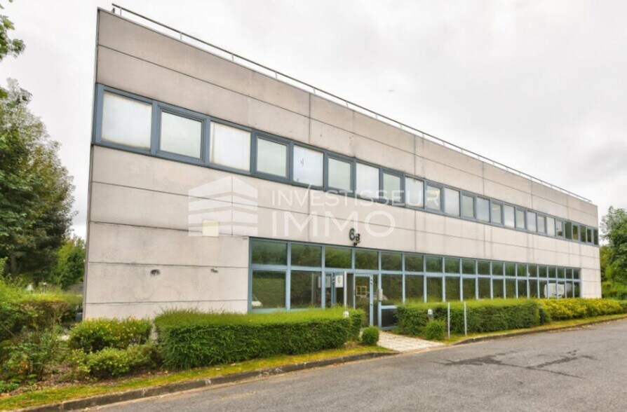 Light Industrial in Roissy En France to rent - Building Photo - Image 3 of 4