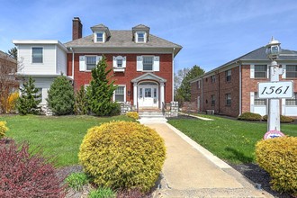 1561 E Market St, York, PA for sale Building Photo- Image 1 of 1