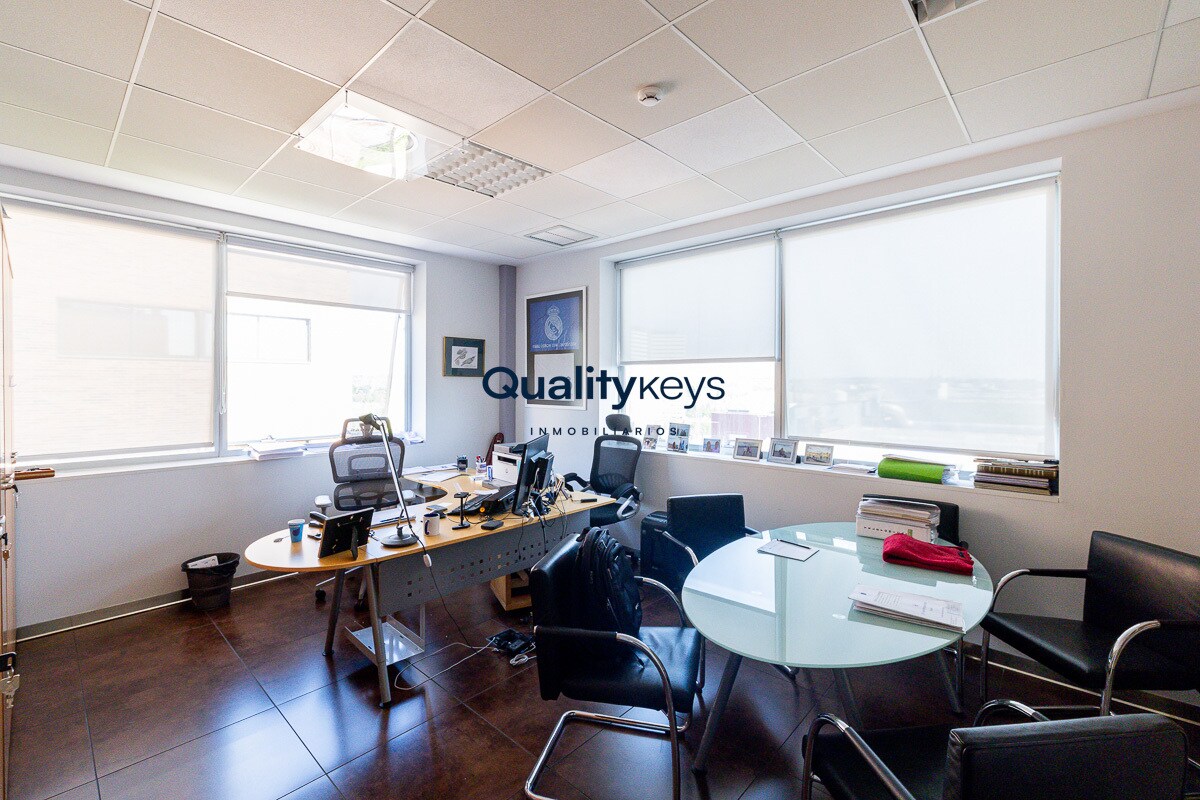Calle Granja, Alcobendas, MAD 28100 - Unit 01 - - Interior Photo - Image 2 of 25