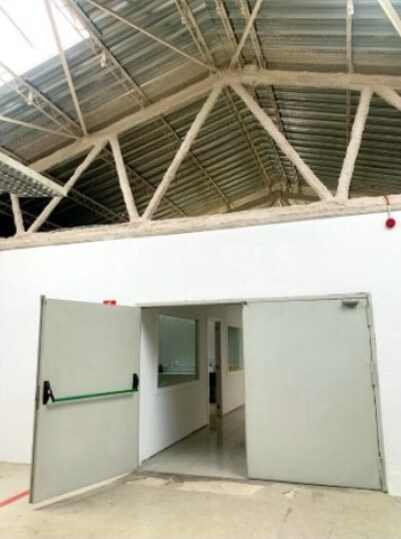 Industrial in L'Hospitalet de Llobregat, Barcelona to rent Interior Photo- Image 1 of 16