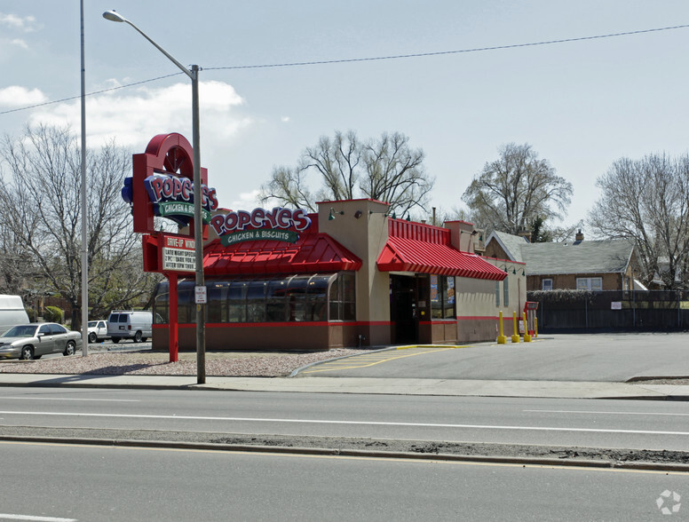 5454 E Colfax Ave, Denver, CO for rent - Primary Photo - Image 1 of 4