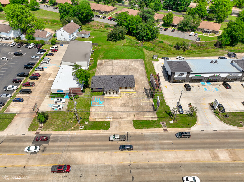 2118 Airline Dr, Bossier City, LA for sale - Building Photo - Image 2 of 5