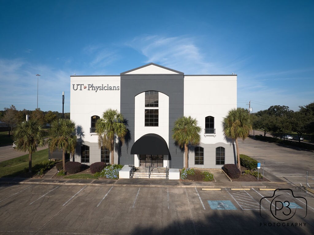 15035 Southwest Fwy, Sugar Land, TX to rent Building Photo- Image 1 of 4