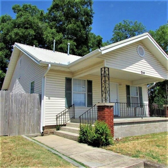 214 N Oklahoma Ave, Shawnee, OK for sale - Building Photo - Image 1 of 1