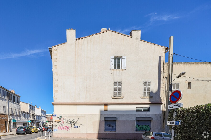 Build-to-Rent in Marseille for sale - Building Photo - Image 2 of 2