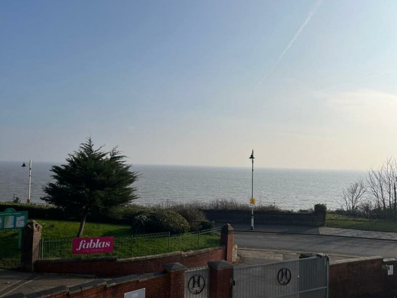 11 Marine Parade, Penarth to rent - Other - Image 2 of 2