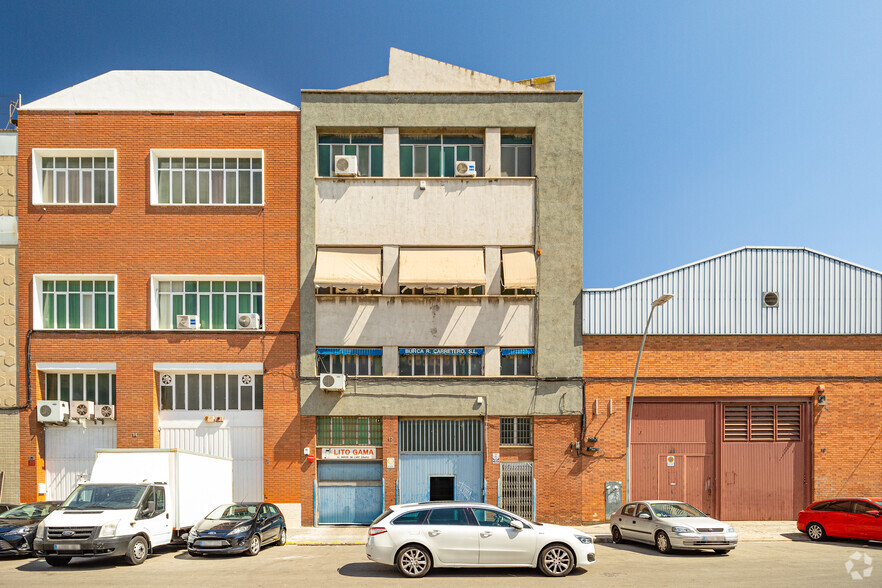 Industrial in Barcelona, BAR for rent - Building Photo - Image 2 of 2