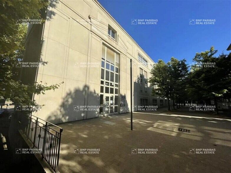 Office in Montpellier to rent - Primary Photo - Image 3 of 10