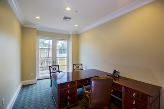 780 5th Ave S, Naples, FL for rent Interior Photo- Image 1 of 1