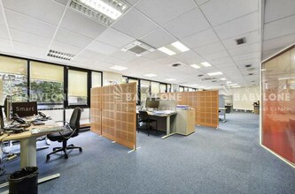 7-9 Rue Auguste Gervais, Issy-les-Moulineaux to rent Interior Photo- Image 1 of 5