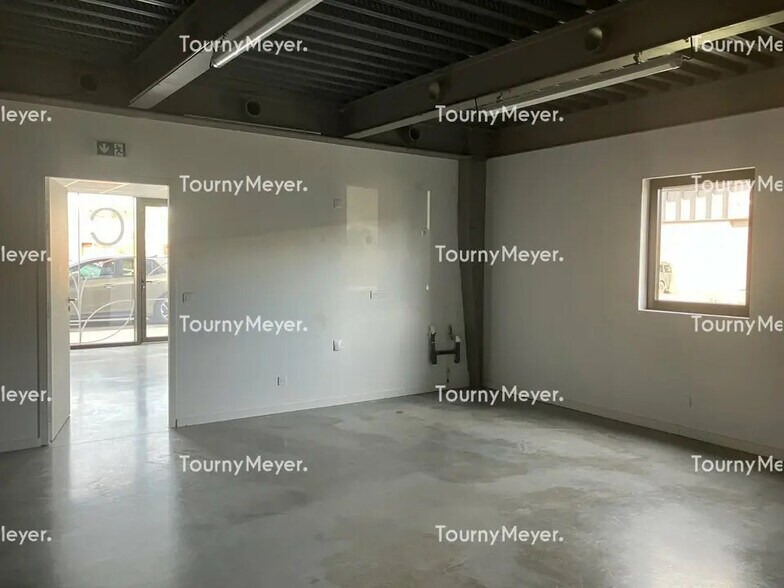 Light Industrial in Mérignac to rent - Building Photo - Image 3 of 7