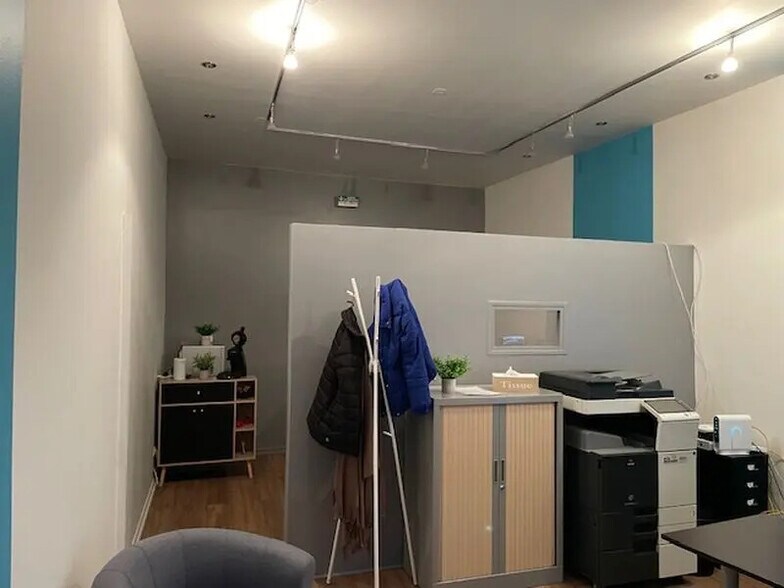 Retail in Soissons for sale - Interior Photo - Image 3 of 4