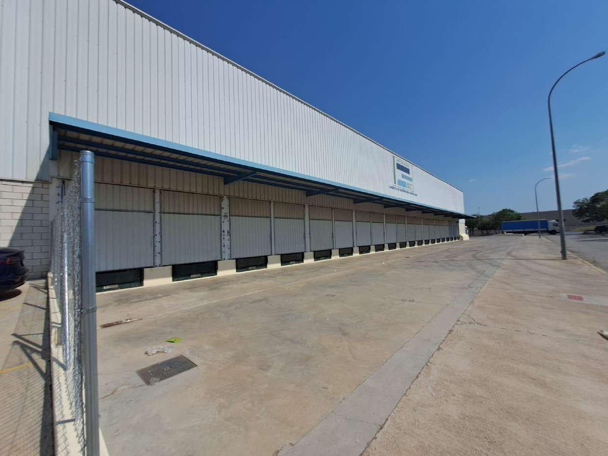 Industrial in Riba-roja de Túria, Valencia to rent Building Photo- Image 1 of 4